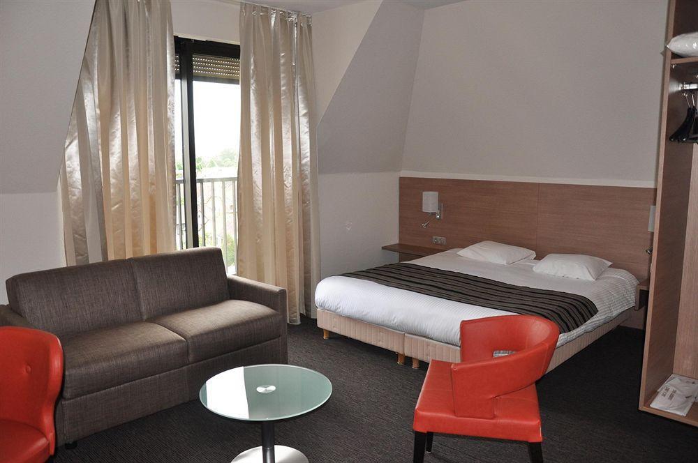 Kyriad Hotel Strasbourg Lingolsheim Room photo