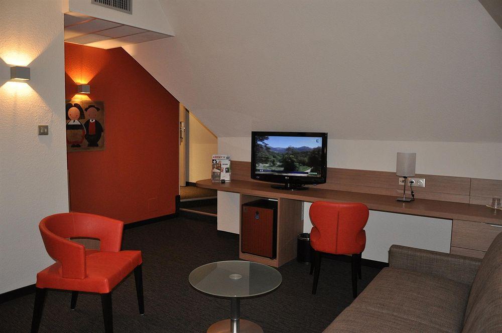 Kyriad Hotel Strasbourg Lingolsheim Room photo