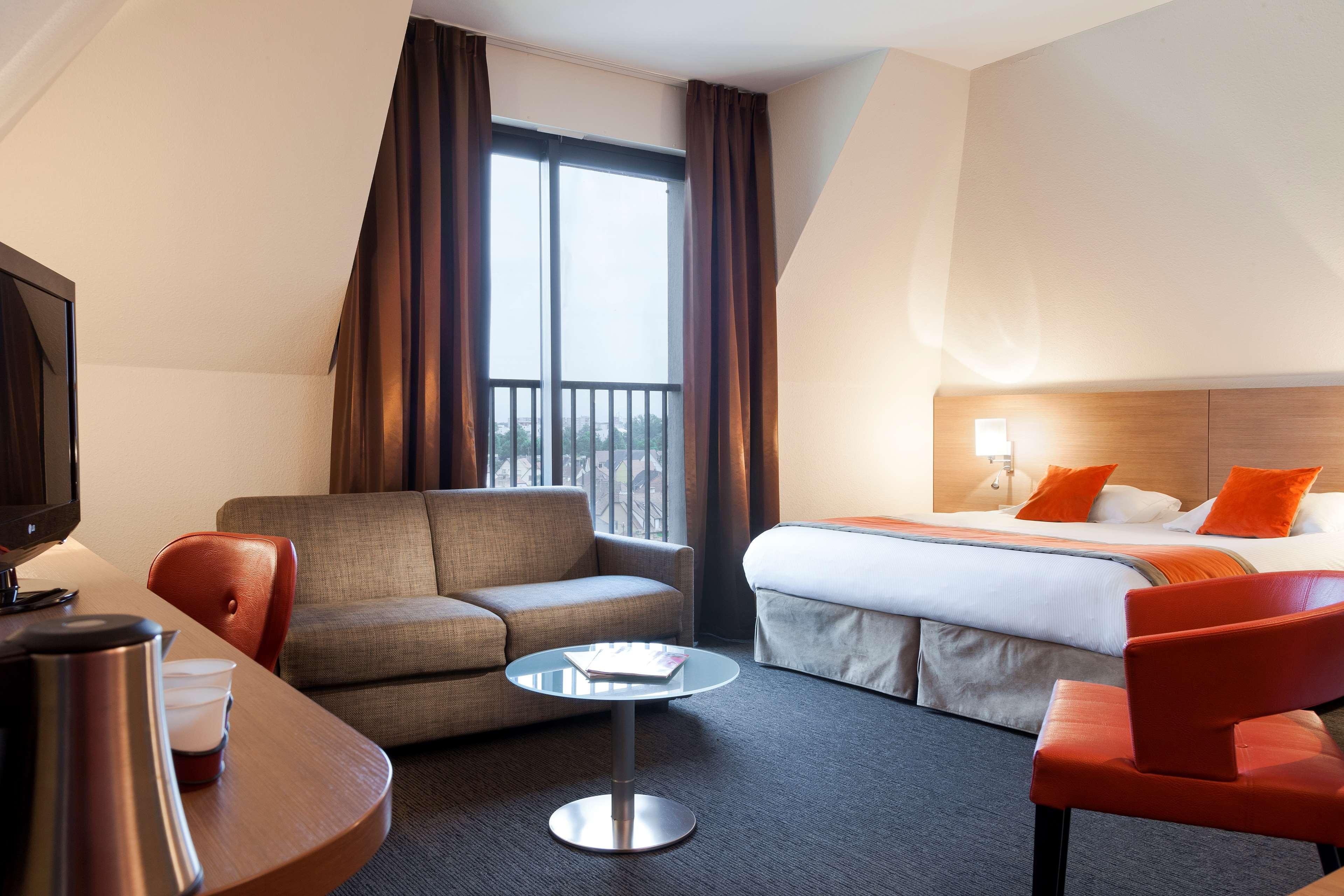 Kyriad Hotel Strasbourg Lingolsheim Exterior photo
